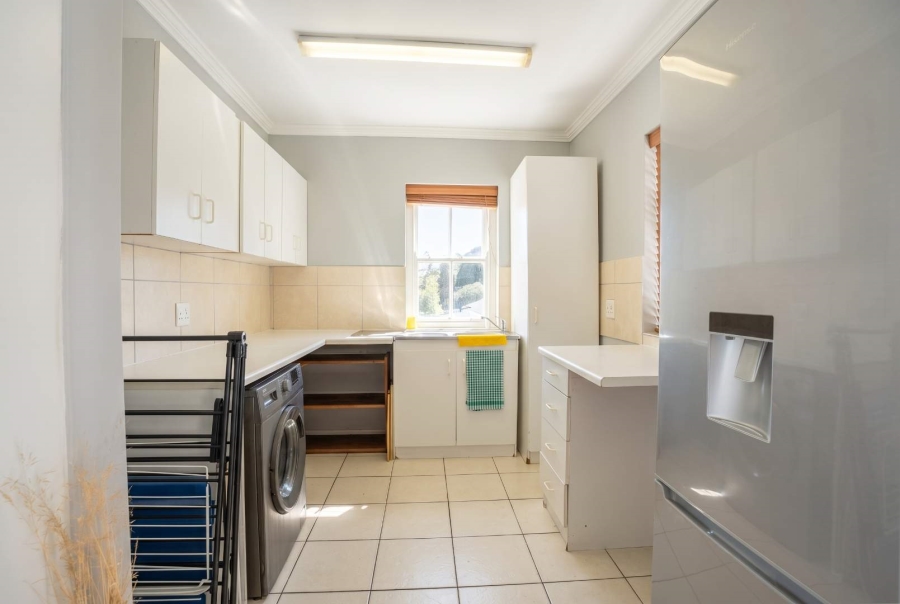 5 Bedroom Property for Sale in Franschhoek Western Cape